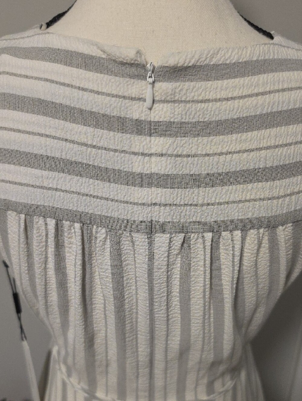 Calvin Klein White and Light Gray Striped Wrap Maxi Dress with Tie Waist - Picture 4 of 16